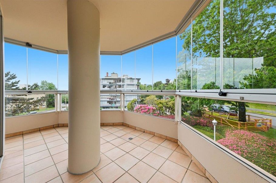 102 123 E Keith Road North Vancouver, BC - 25