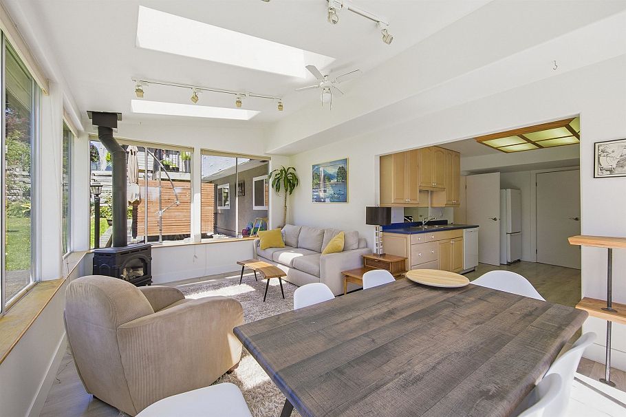 547 Fairway Drive North Vancouver, BC - 21