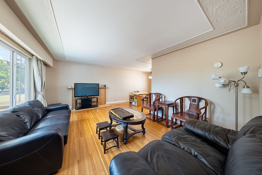 2911 E 51st Avenue Vancouver, BC - 7
