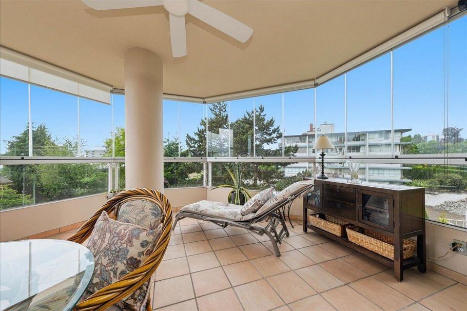 102 123 E Keith Road North Vancouver, BC - 16