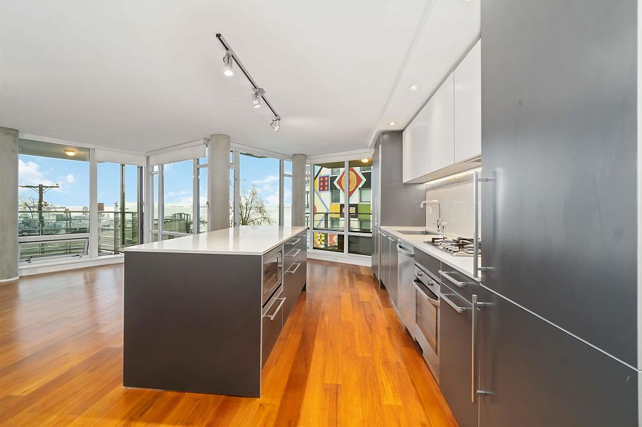 404 1762 Davie Street Vancouver, BC - 8