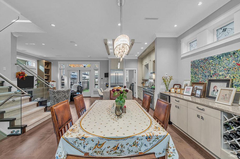 4217 W 16th Avenue Vancouver, BC - 8