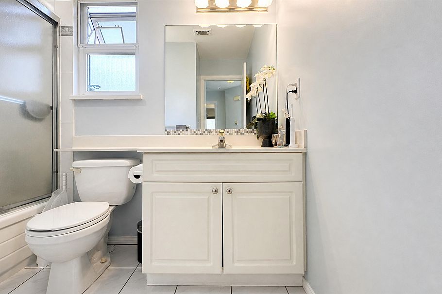 2776 E Georgia Street Vancouver, BC - 13