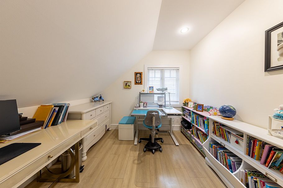3389 W 21st Avenue Vancouver, BC - 19