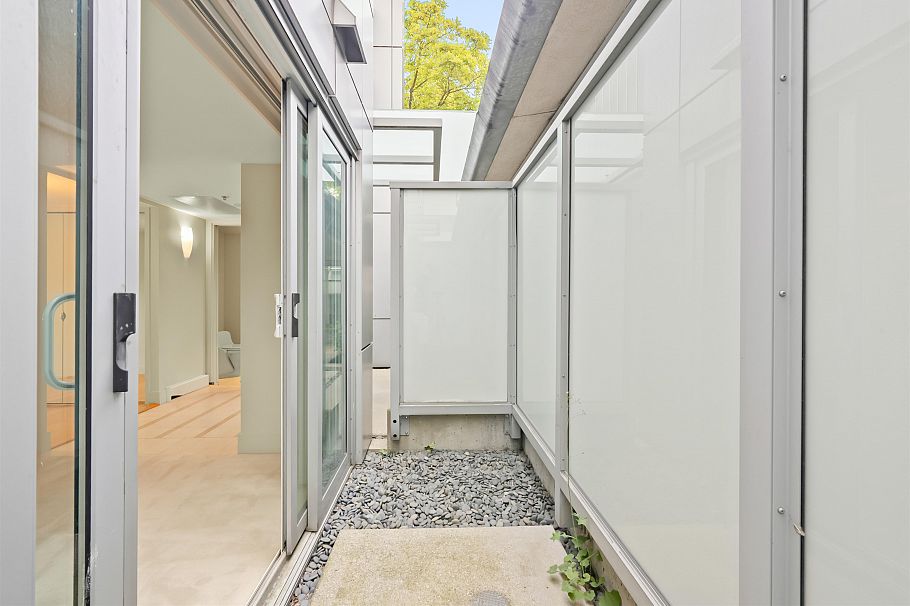 206 560 Nicola Street Vancouver, BC - 6