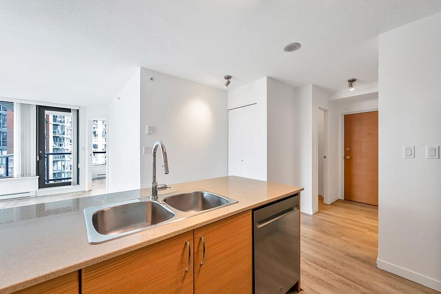 1601 928 Homer Street Vancouver, BC - 24
