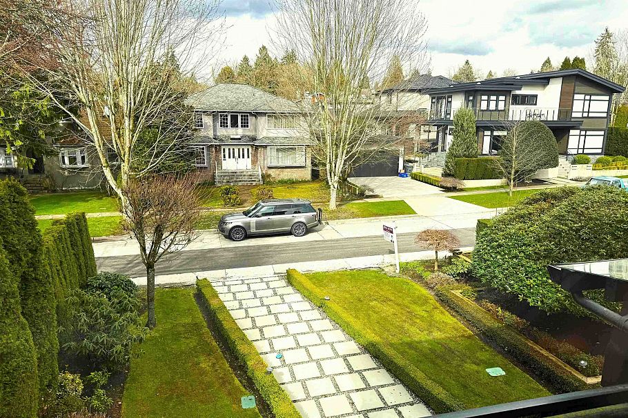 3630 W 34th Avenue Vancouver, BC - 17