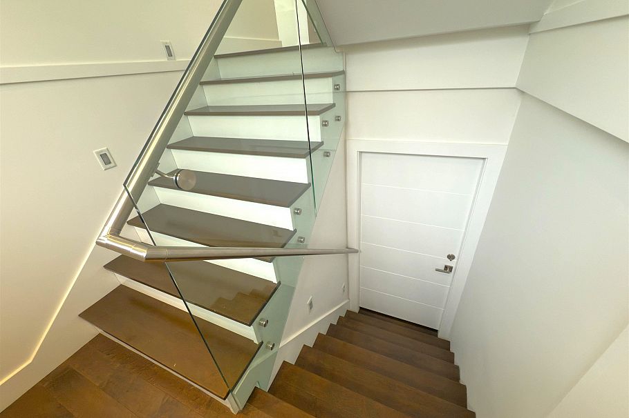 3630 W 34th Avenue Vancouver, BC - 27
