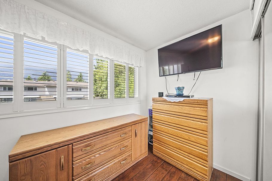 5 3550 E 49th Avenue Vancouver, BC - 15