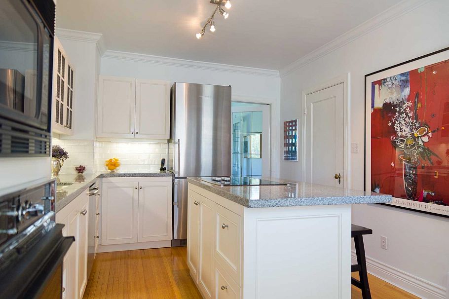 3755 Dunbar Street Vancouver, BC - 4