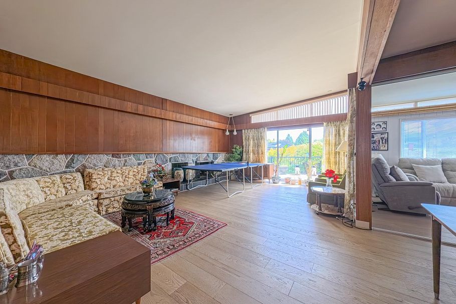 6762 Neal Street Vancouver, BC - 6