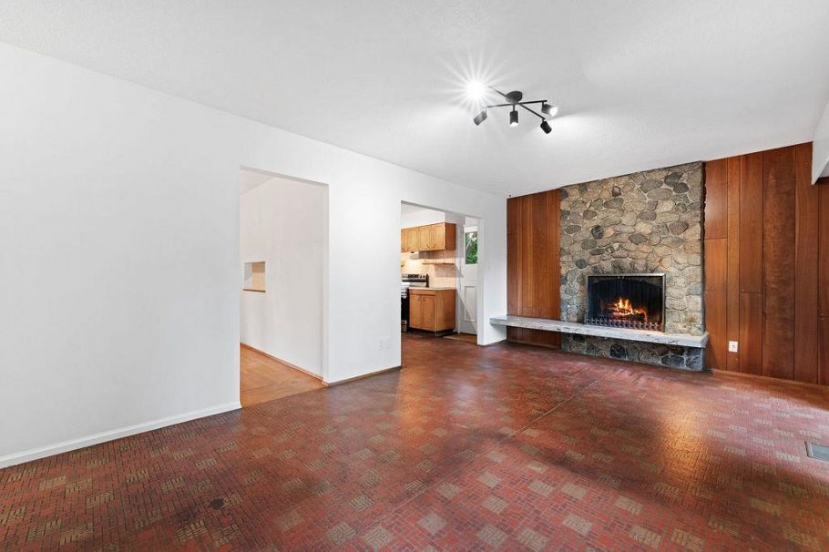 2510 Byron Road North Vancouver, BC - 18