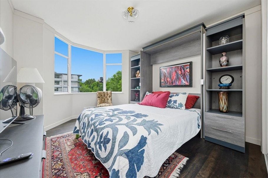 102 123 E Keith Road North Vancouver, BC - 31