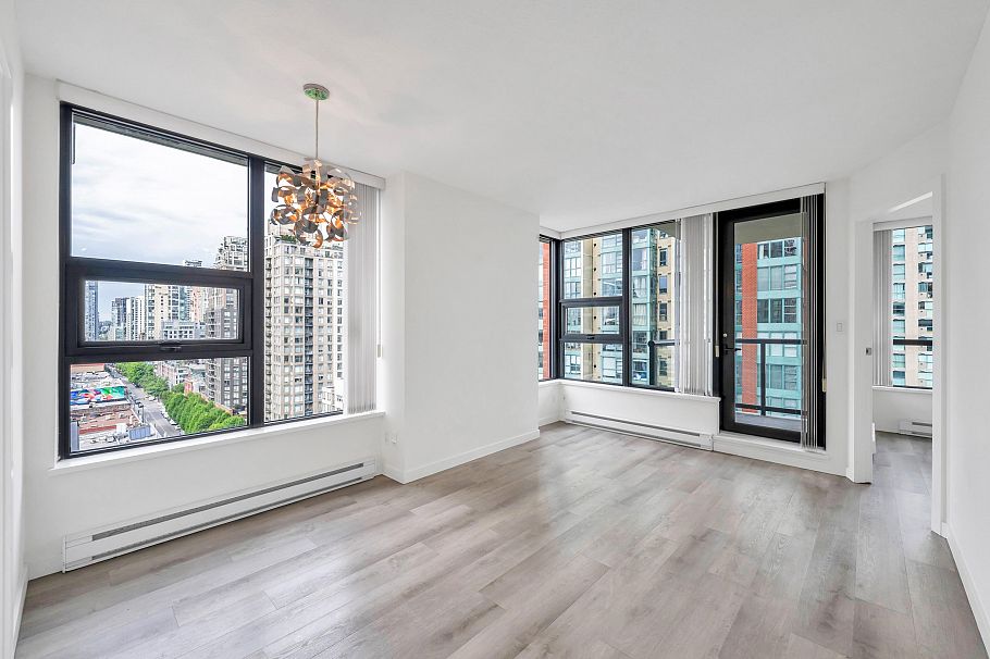 1601 928 Homer Street Vancouver, BC - 3