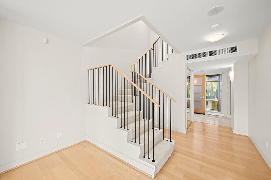 206 560 Nicola Street Vancouver, BC - 10