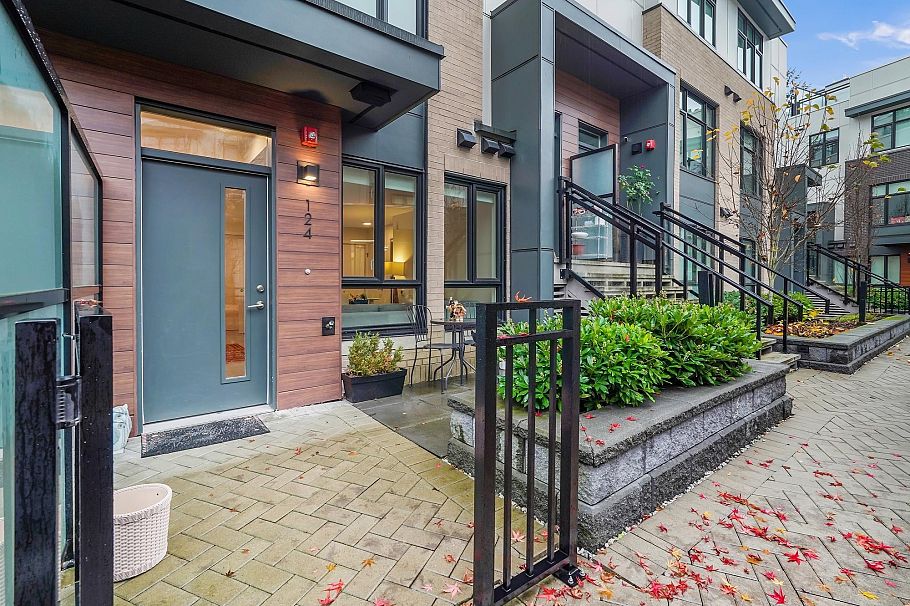124 2035 Glenaire Drive North Vancouver, BC - 3
