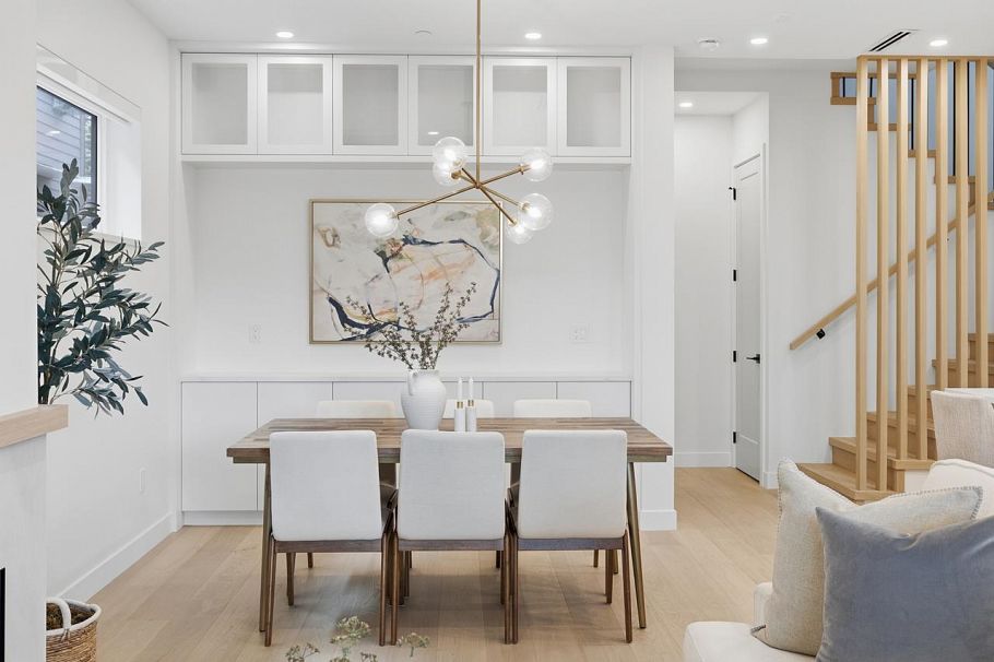 1 810 E 22nd Avenue Vancouver, BC - 7