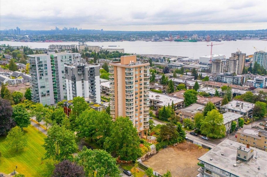 102 123 E Keith Road North Vancouver, BC - 2