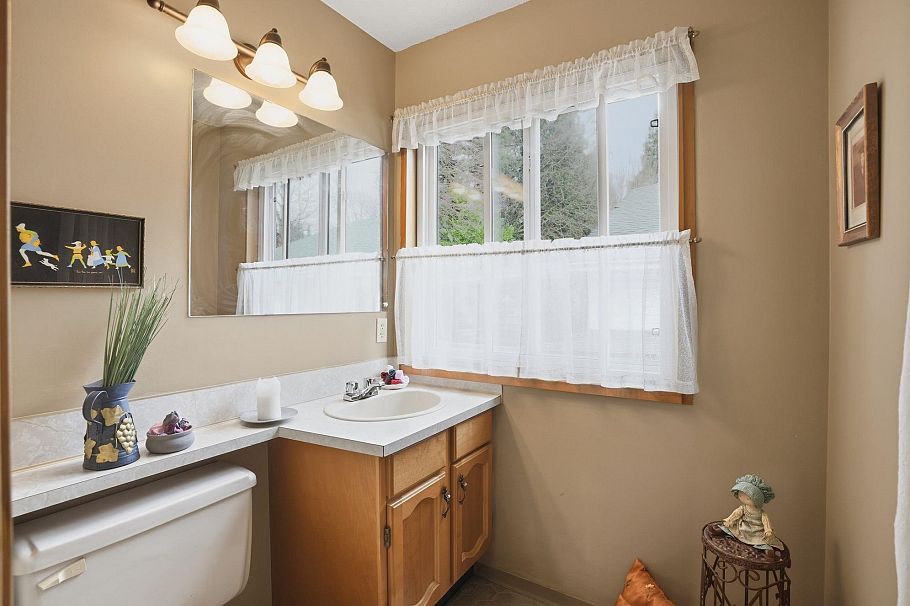 3300 Manning Crescent North Vancouver, BC - 23