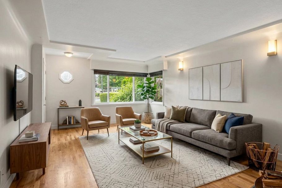 2925 Mcgill Street Vancouver, BC - 3