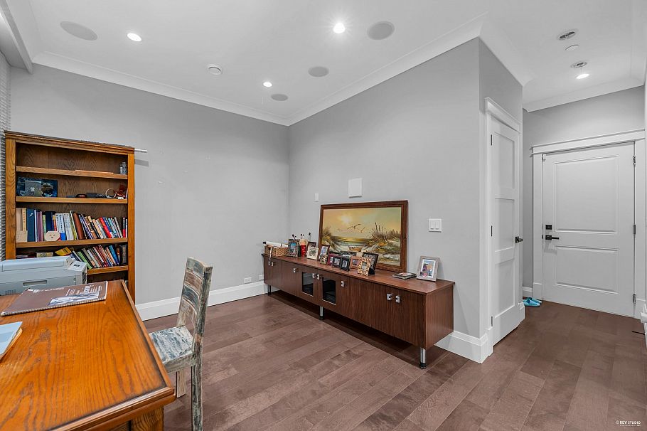 4217 W 16th Avenue Vancouver, BC - 33