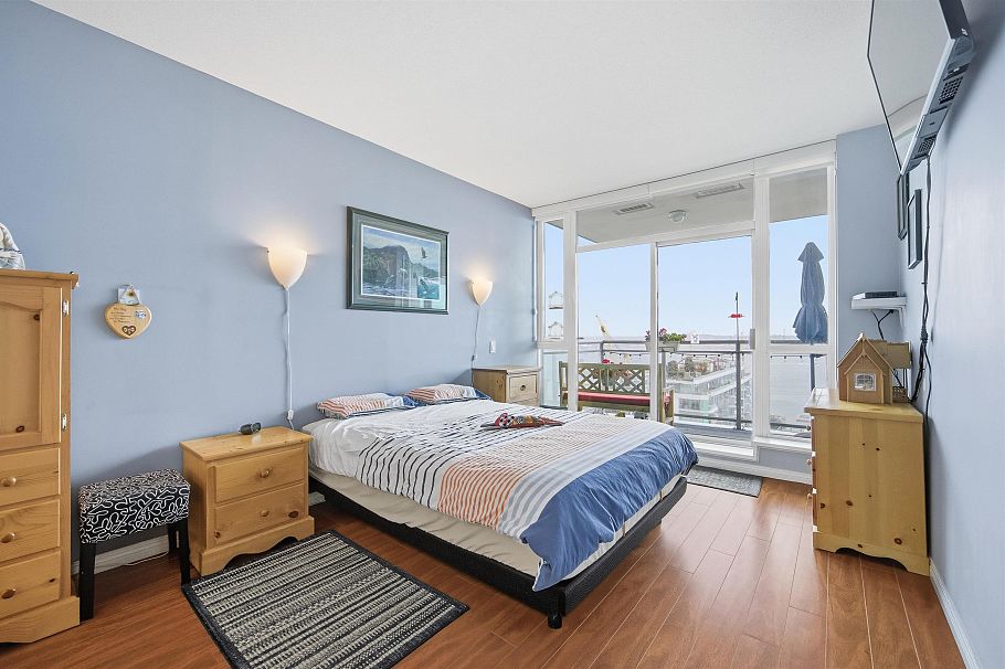1904 188 E Esplanade Street North Vancouver, BC - 13