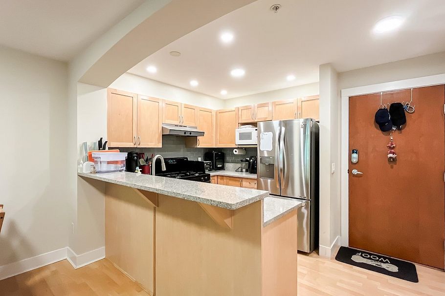 208 2338 Western Parkway Vancouver, BC - 6