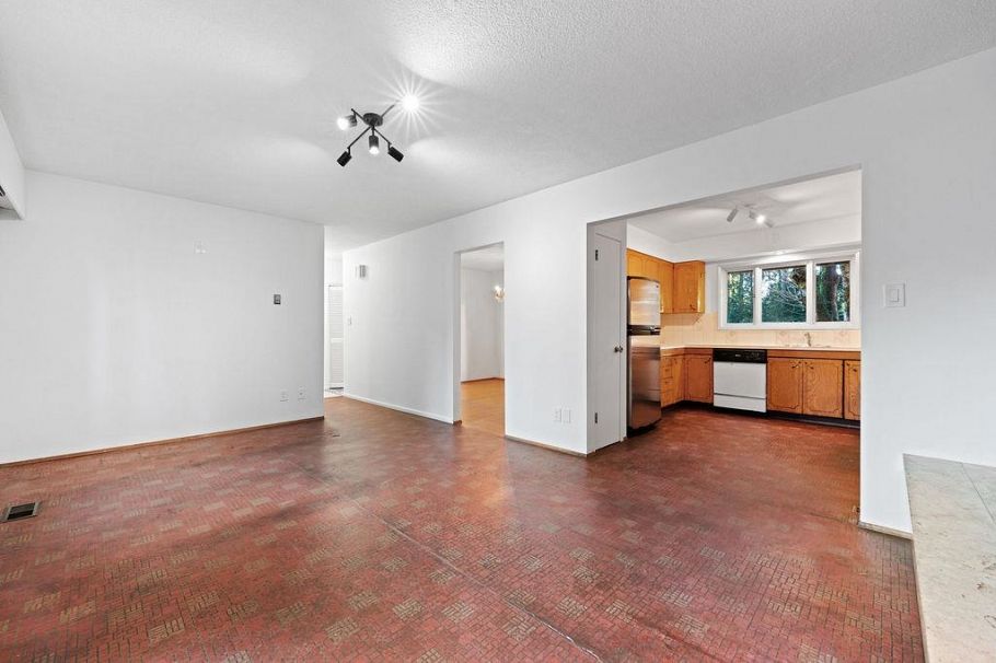 2510 Byron Road North Vancouver, BC - 17
