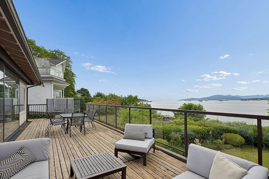 2651 Point Grey Road Vancouver, BC - 30