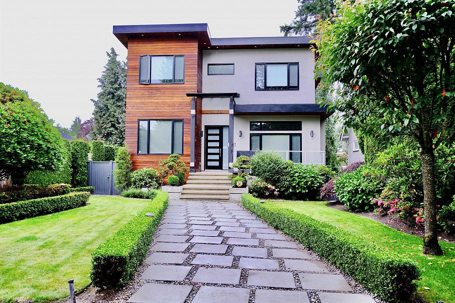 3630 W 34th Avenue Vancouver, BC - 1