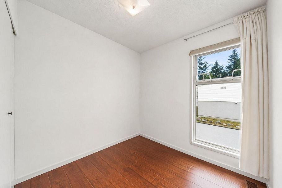 5 3550 E 49th Avenue Vancouver, BC - 18