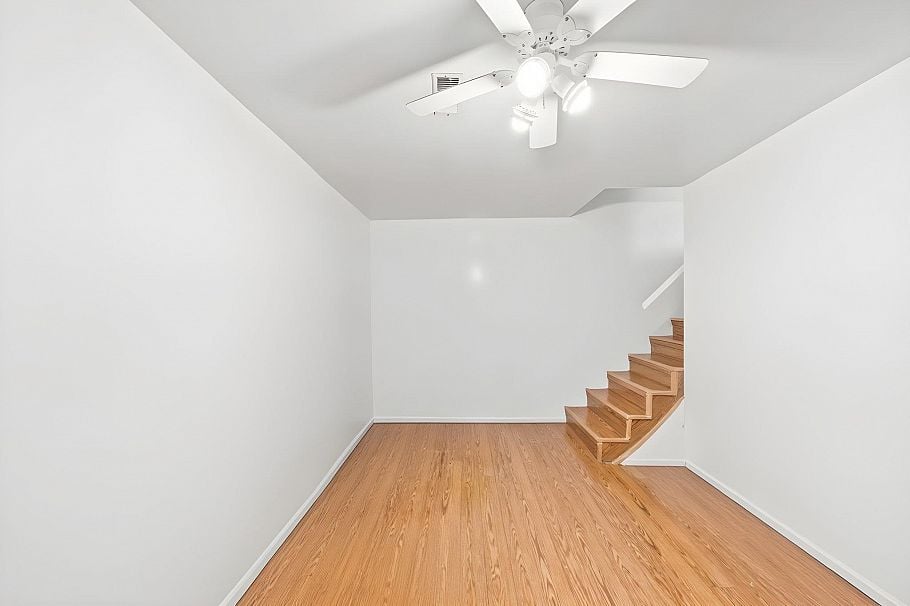 5 3550 E 49th Avenue Vancouver, BC - 21