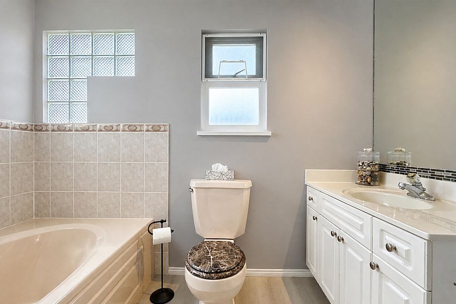 2776 E Georgia Street Vancouver, BC - 35