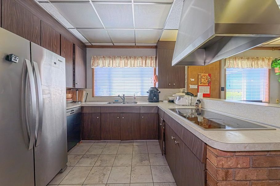 6762 Neal Street Vancouver, BC - 19