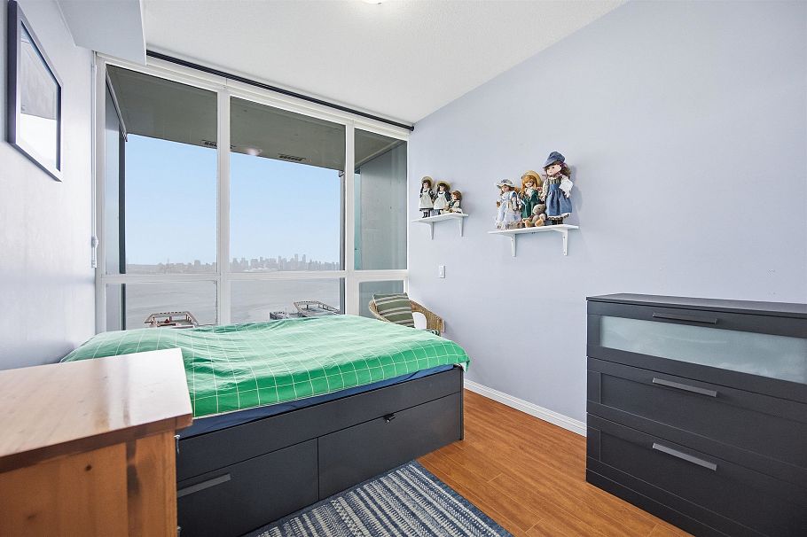 1904 188 E Esplanade Street North Vancouver, BC - 17