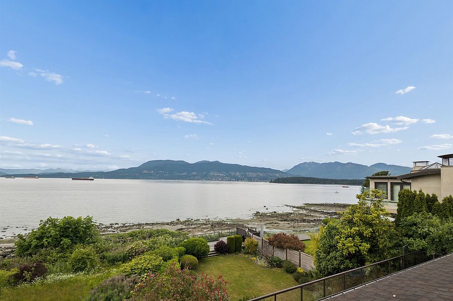 2651 Point Grey Road Vancouver, BC - 18