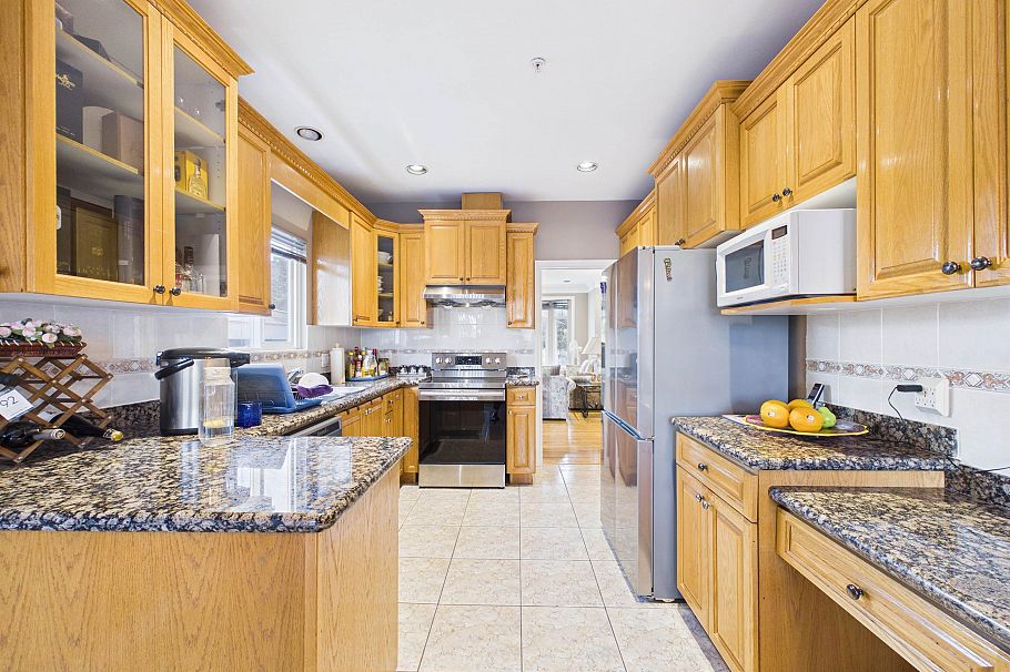 3281 Renfrew Street Vancouver, BC - 7