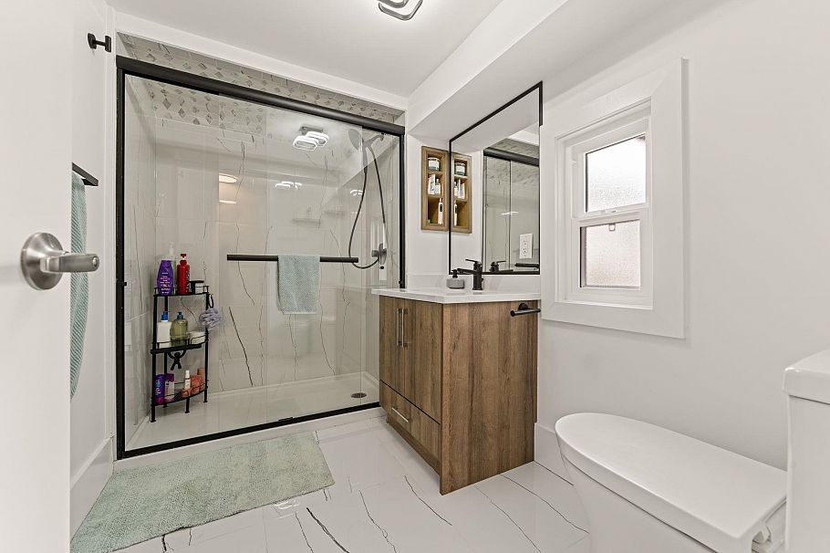 266 E 32nd Avenue Vancouver, BC - 11