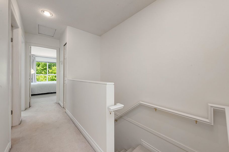 8431 Jellicoe Street Vancouver, BC - 18
