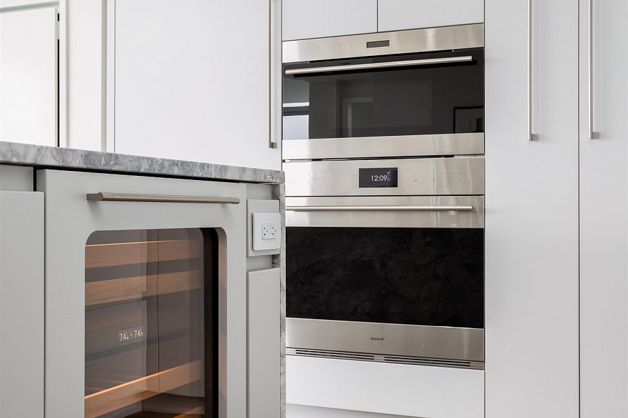 807 7418 Paulson Street Vancouver, BC - 3
