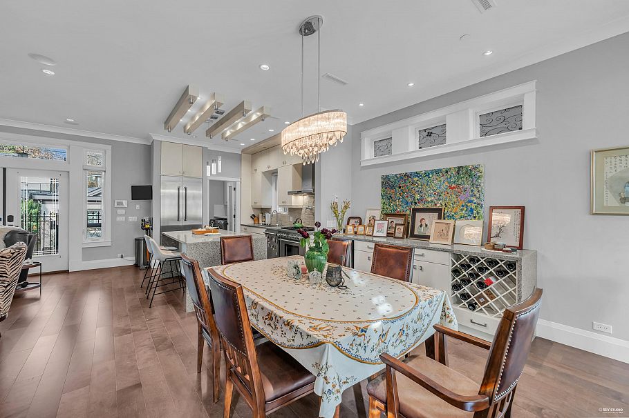 4217 W 16th Avenue Vancouver, BC - 7