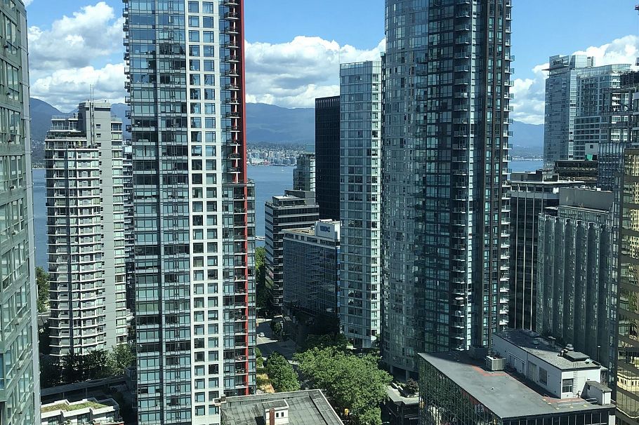 2202 1200 W Georgia Street Vancouver, BC - 2