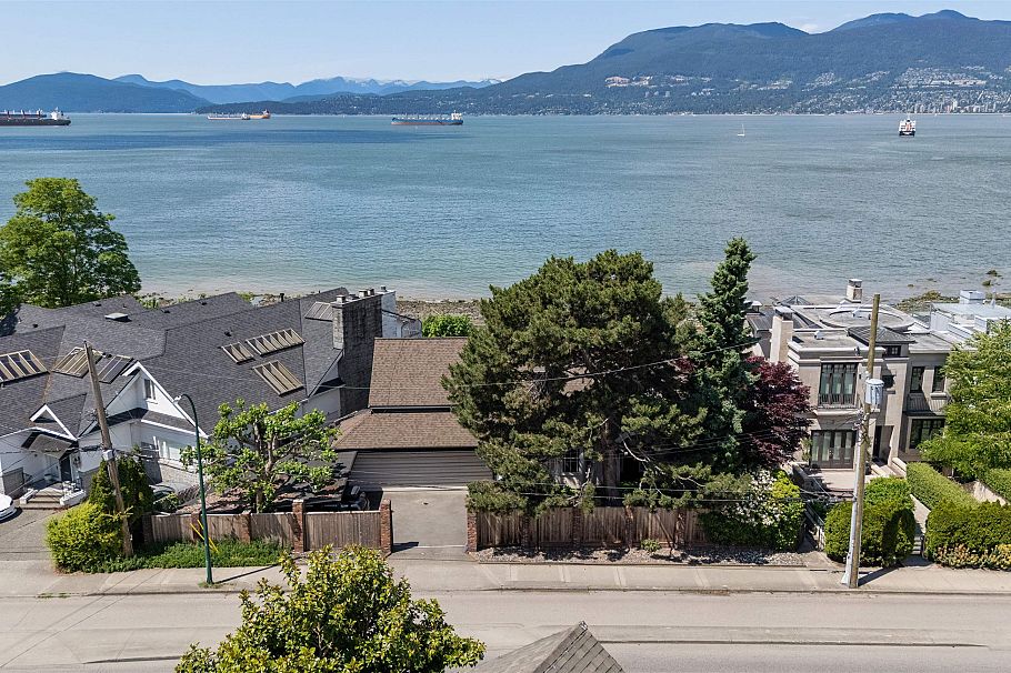 2651 Point Grey Road Vancouver, BC - 9