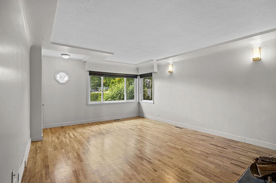 2925 Mcgill Street Vancouver, BC - 4