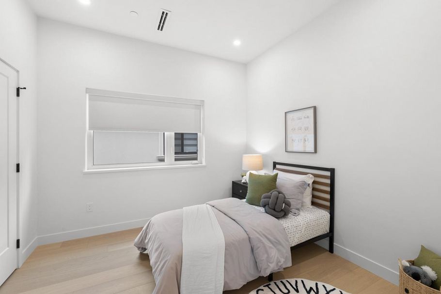 1 727 E 31st Avenue Vancouver, BC - 27