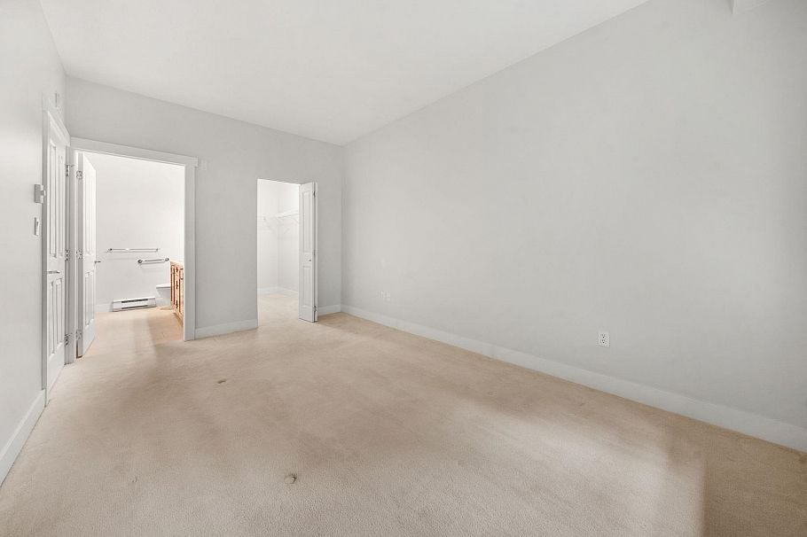 419 1111 E 27th Street North Vancouver, BC - 24