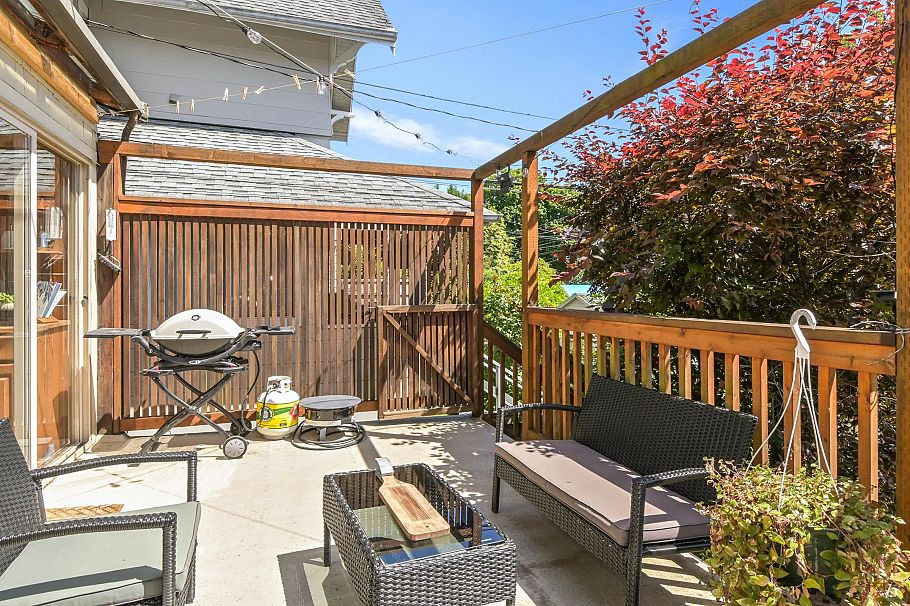 3422 - 3424 W 2nd Avenue Vancouver, BC - 14