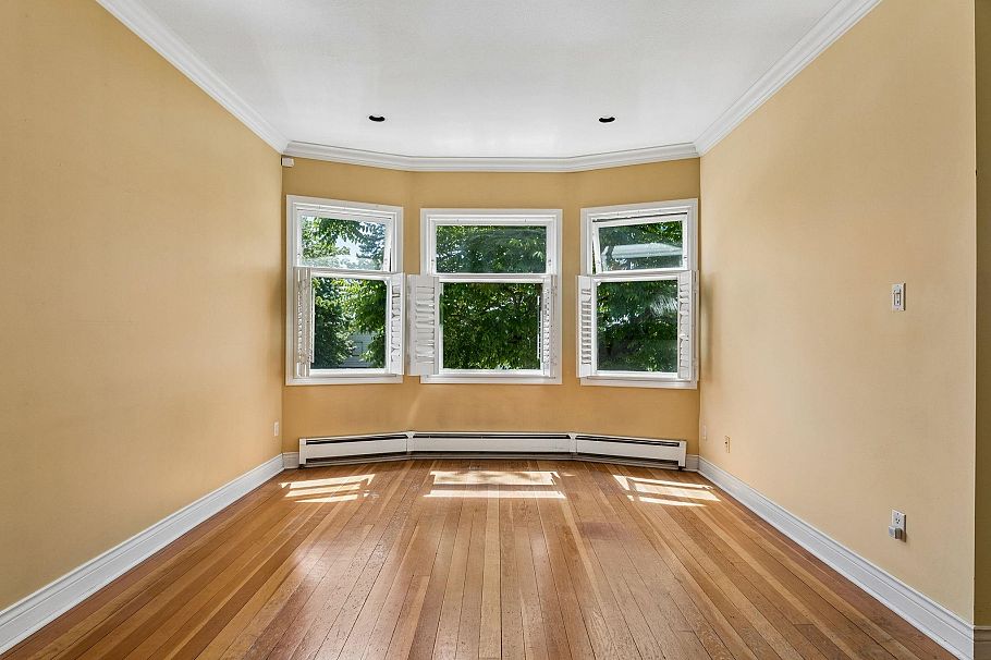 408 E 2nd Street North Vancouver, BC - 13