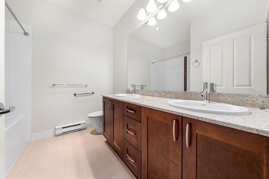 419 1111 E 27th Street North Vancouver, BC - 25