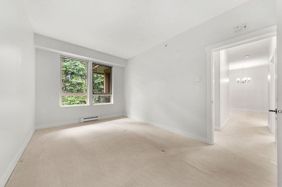 419 1111 E 27th Street North Vancouver, BC - 6